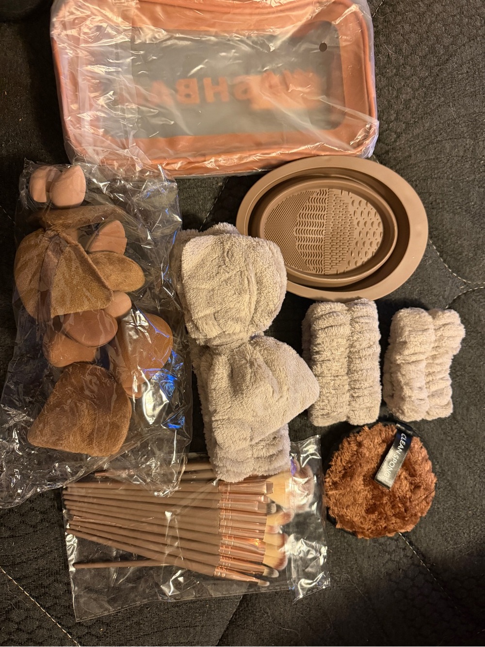 43 Piece Neutral Beige Home Beauty Accessory Set Brand New